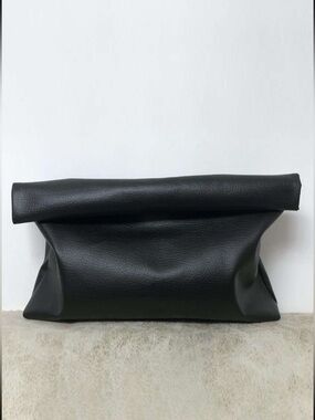Source Unknown Black Men's Roll-Top Toiletry Pouch
